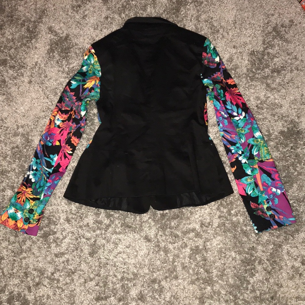 Blazer🌸 - Picture 4 of 4